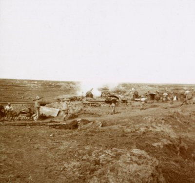 Batterihandling, c1914-c1918 av Unbekannt