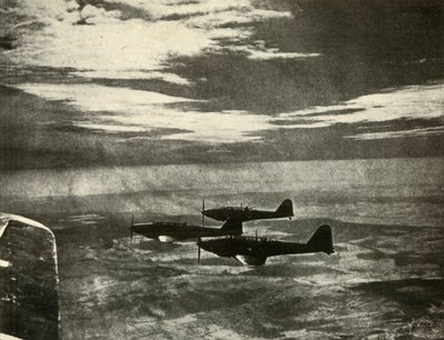 Kamper som vender tilbake fra et raid, 1939-1940, 1941. av Unbekannt