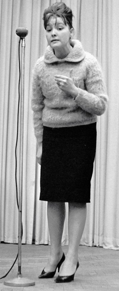 Bella Akhmadulina , russisk poet, 1960-tallet av Unbekannt