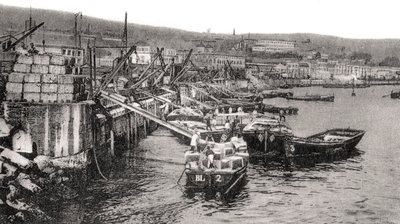 Båter på elven Malecon, Valparaiso, Chile, ca 1900-tallet av Unbekannt