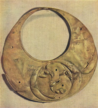 Bronse Crescent fra Llyn Cerrig, Anglesea, 1946 av Unbekannt