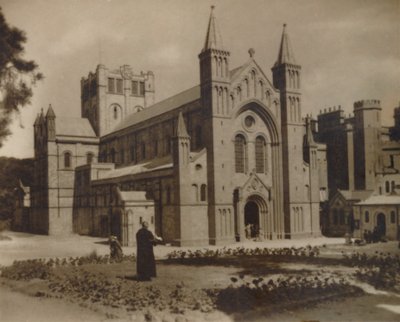 Buckfast Abbey Church, N.W, sent på 1800- og begynnelsen av 1900-tallet av Unbekannt