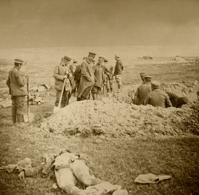 Begravelse av lik, Sainte-Marie-à-Py, Nord-Frankrike, c1914-c1918. av Unbekannt