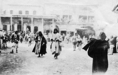 Travelt torg i Mosul, Mesopotamia, 1918 av Unbekannt
