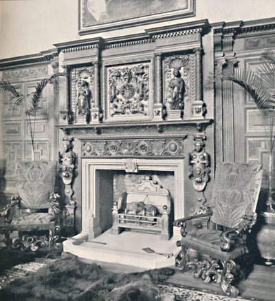 Chimney-Piece in the Great Hall, Castle Ashby, Northampton, 1927 av Unbekannt