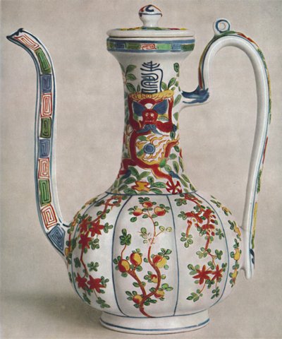Kinesisk porselensær med femfarget dekor. Periode av Wan Li, 1573-1619, 1928 av Unbekannt