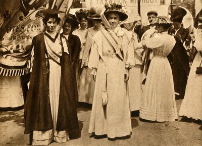Christabel Pankhurst og Emmeline Pethick-Lawrence, Hyde Park, London, 21. juni 1908, 1933. av Unbekannt