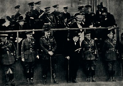 Kolonitropper marsjerte gjennom London, 1919, 1945. av Unbekannt