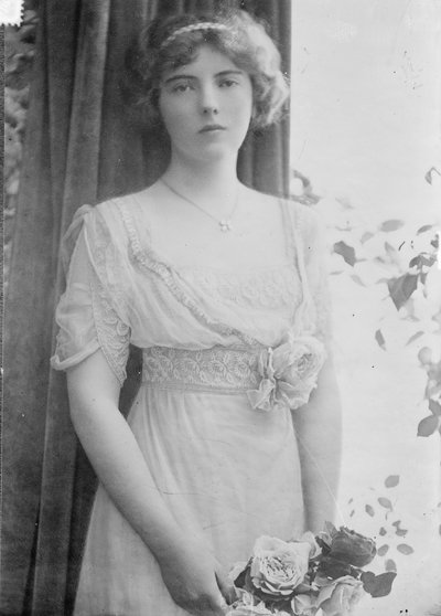Grevinne Anastasia Mikhailovna de Torby 1892-1977, 1914 av Unbekannt