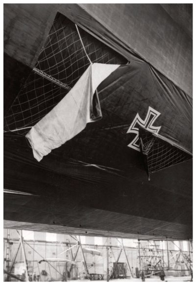 Skadet Zeppelin-luftskip fra den tyske marinen, første verdenskrig, 1914-1918 1933 av Unbekannt