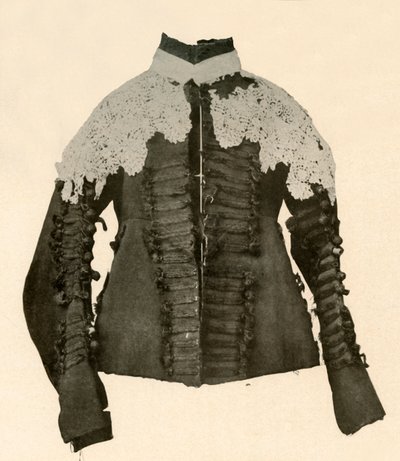 Dublett av svart tøy trimmet med silkeflett og hekleknapper, 1600-tallet, 1937. av Unbekannt