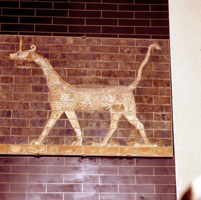 Drage hellig for guden Marduk, detalj av Ishtar-porten, c604-c562 f.Kr. av Unbekannt