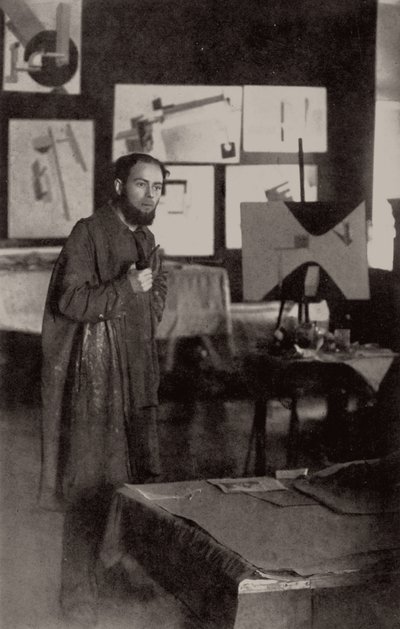 El Lissitzky i studioet hans i Vitebsk, 1919. av Unbekannt