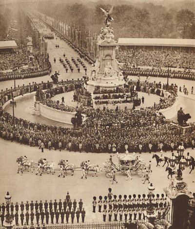 Trompetfanfare, trommerull, 12. mai 1937 av Unbekannt