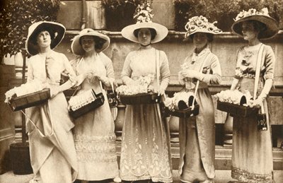 Første Alexandra Rose-dag, 21. juni 1912, 1933. av Unbekannt