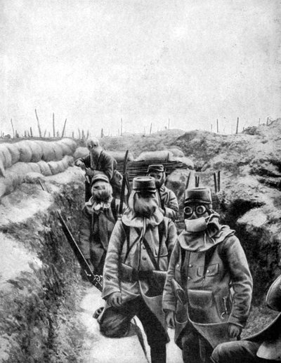 Franske soldater i improviserte gassmasker, 1915 av Unbekannt