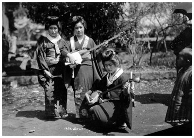 Geisha-jenter, Japan, tidlig på 1900-tallet av Unbekannt
