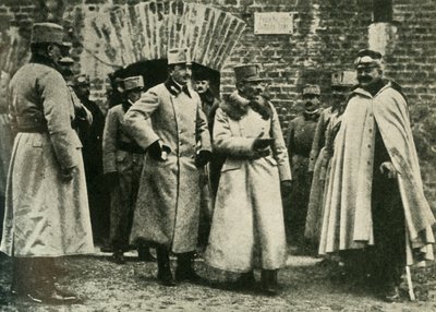 General Kusmanek og prins Francis Joseph ved Przemysl festning, første verdenskrig, 1915, c1920. av Unbekannt