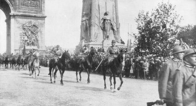 General Montuori og italienske tropper under seiersparaden, Paris, Frankrike, 14. juli 1919 av Unbekannt