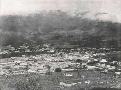 Generell visning som viser Table Mountain omkranset i damp, Cape Town, Sør-Afrika, 1895. av Unbekannt