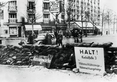 Tysk sjekkpunkt, okkupert Paris, 1940-1944 av Unbekannt