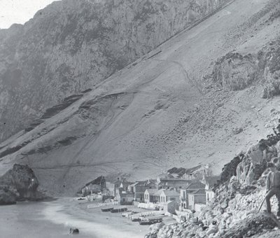 Gibraltar, Catalan Bay, c1910 av Unbekannt