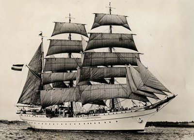 Gorch Fock for første gang under full seil, 1933 av Unbekannt