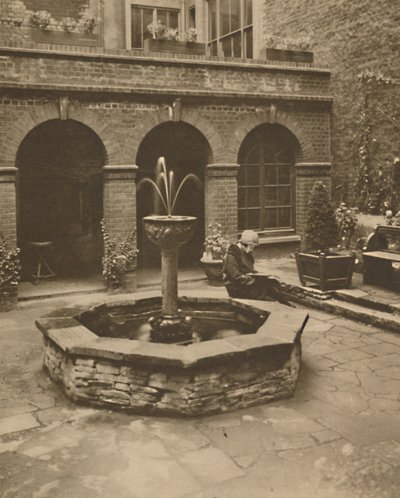 Graveyard of St. Ethelburga, Bishopgate, A Resting Place for the Living, c1935. av Unbekannt