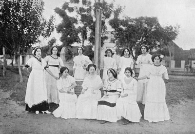 Gruppe av paraguayanske kvinner, Carapegua, Paraguay, 1911 av Unbekannt
