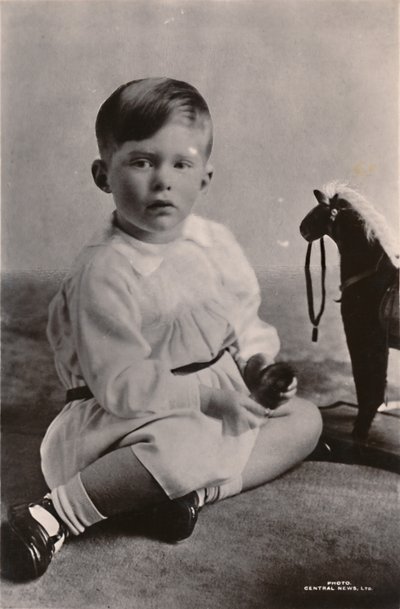 H.R.H. Prinsesse Marys eldste sønn, The Hon. George. Henry Hubert Lascelles, c1926. av Unbekannt