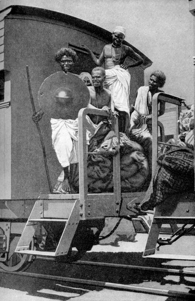 Hadendoan folk, Øst-Afrika, 1922 av Unbekannt