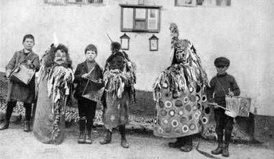 Hobbyhest, 1. mai-seremonier, Somerset, c1922 av Unbekannt