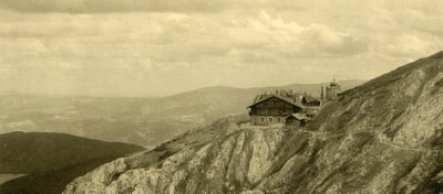 Hotel on the Schneeberg, Niederösterreich, c1935. av Unbekannt