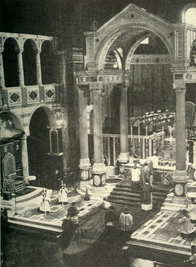 I Westminster Cathedral, c1948. av Unbekannt