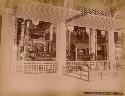 Interiør av Chionin-tempelet, Kioto, c1890-1900 av Unbekannt