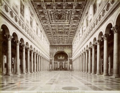 Interiør av basilikaen St Paul utenfor murene, Roma, Italia, slutten av 1800- eller begynnelsen av 1900-tallet av Unbekannt