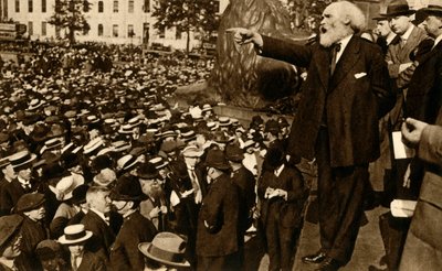 Keir Hardie holder en tale på Trafalgar Square, London, 2. august 1914, 1933. av Unbekannt