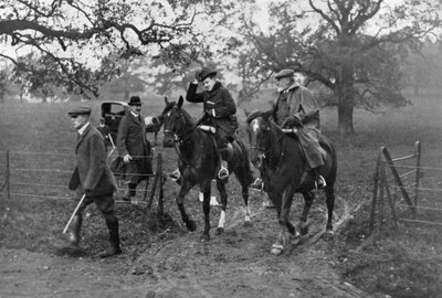 Kongene Edward VII av Storbritannia og Manuel II av Portugal på jakt, 1909 av Unbekannt
