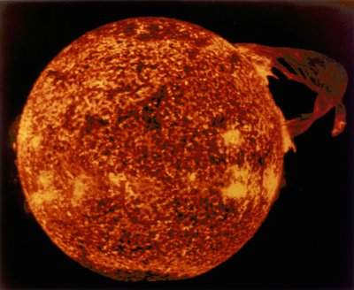 Stor solprominens i ekstremt ultrafiolett lys, 1973 av Unbekannt