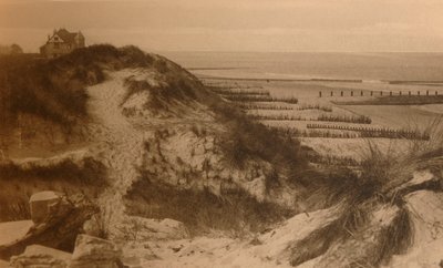 Le Dunes et la Plage, Sanddyner og strand, c1900. av Unbekannt