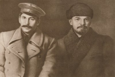 Lenin og Stalin, mars 1919, 1939. av Unbekannt