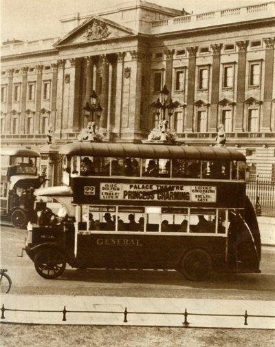 Londons nye allværsbuss, 1927, 1935. av Unbekannt