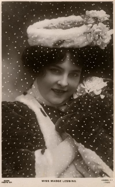 Madge Lessing , tysk skuespillerinne, c1906 av Unbekannt