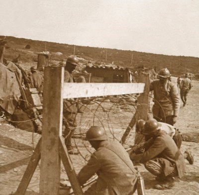 Lage piggtråd, c1914-c1918 av Unbekannt