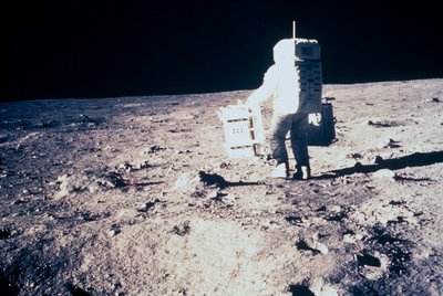 Manned Space Flight, USA, Apollo 11 Apollo 11-astronaut Edwin ÔBuzzÕ Aldrin, på månen av Unbekannt