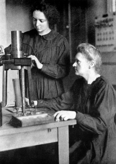 Marie Curie, polskfødt fransk fysiker og datteren hennes Irene, 1925 av Unbekannt