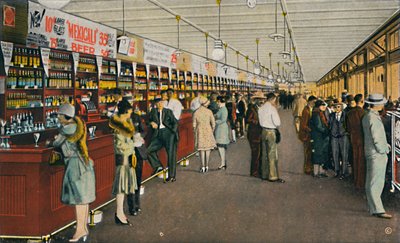 Mexicali Beer Hall, The Longest Bar in the World, c1939 av Unbekannt