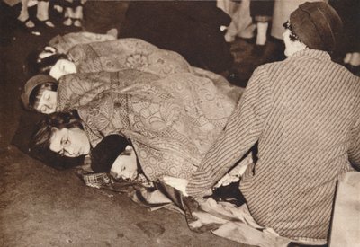 Midnatt i kjøpesenteret, 1937 av Unbekannt