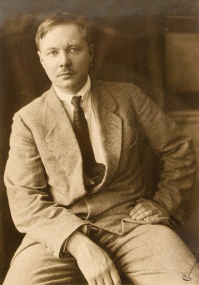 Mikhail Fyodorovich Larionov 1881-1964, tidlig på 1920-tallet. av Unbekannt