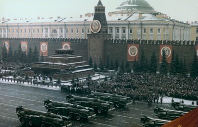 Militær gjennomgang, Røde plass, Moskva, 1971 av Unbekannt